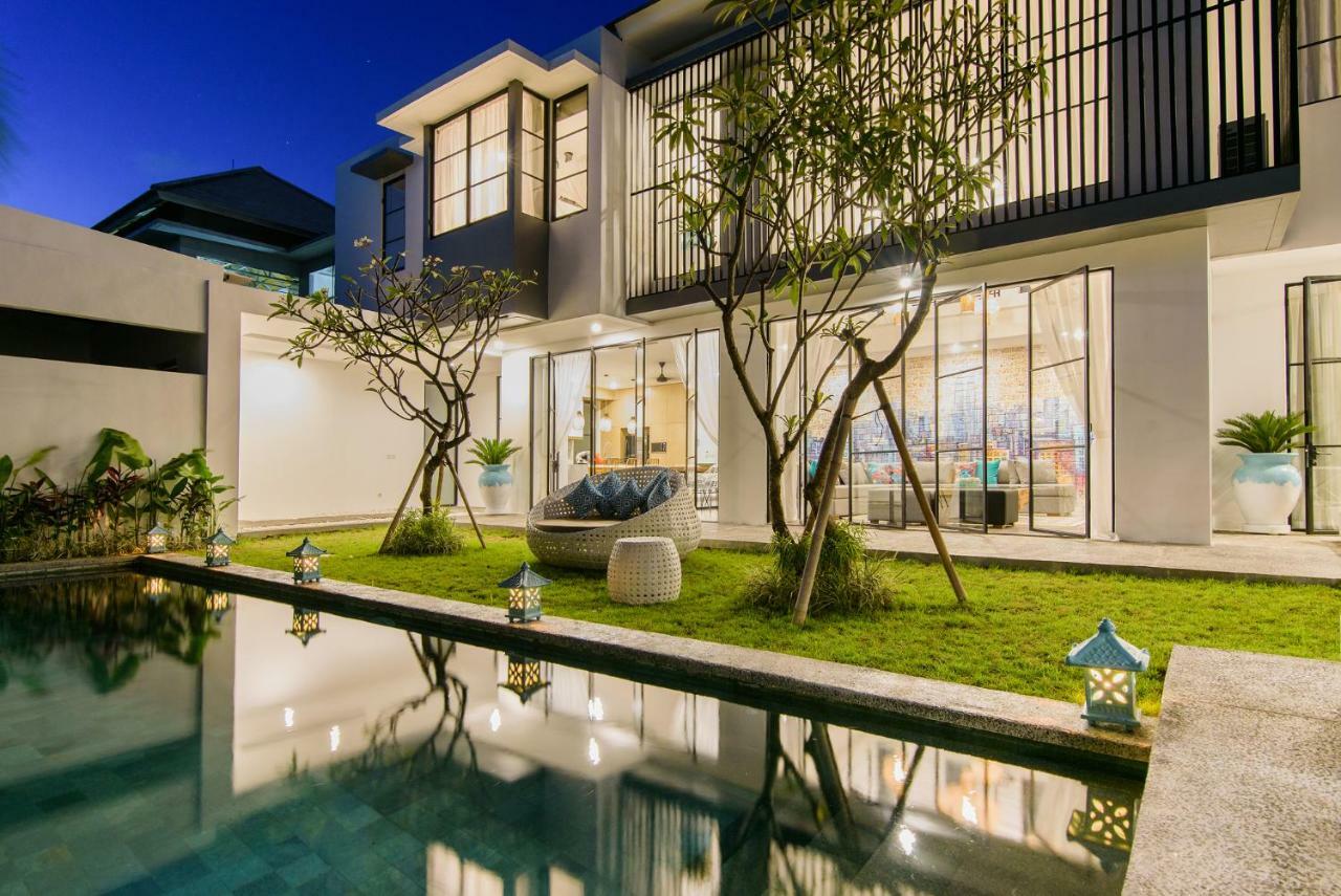 Villa Como Close To Finns Beach Club Kuta Lombok Exteriör bild