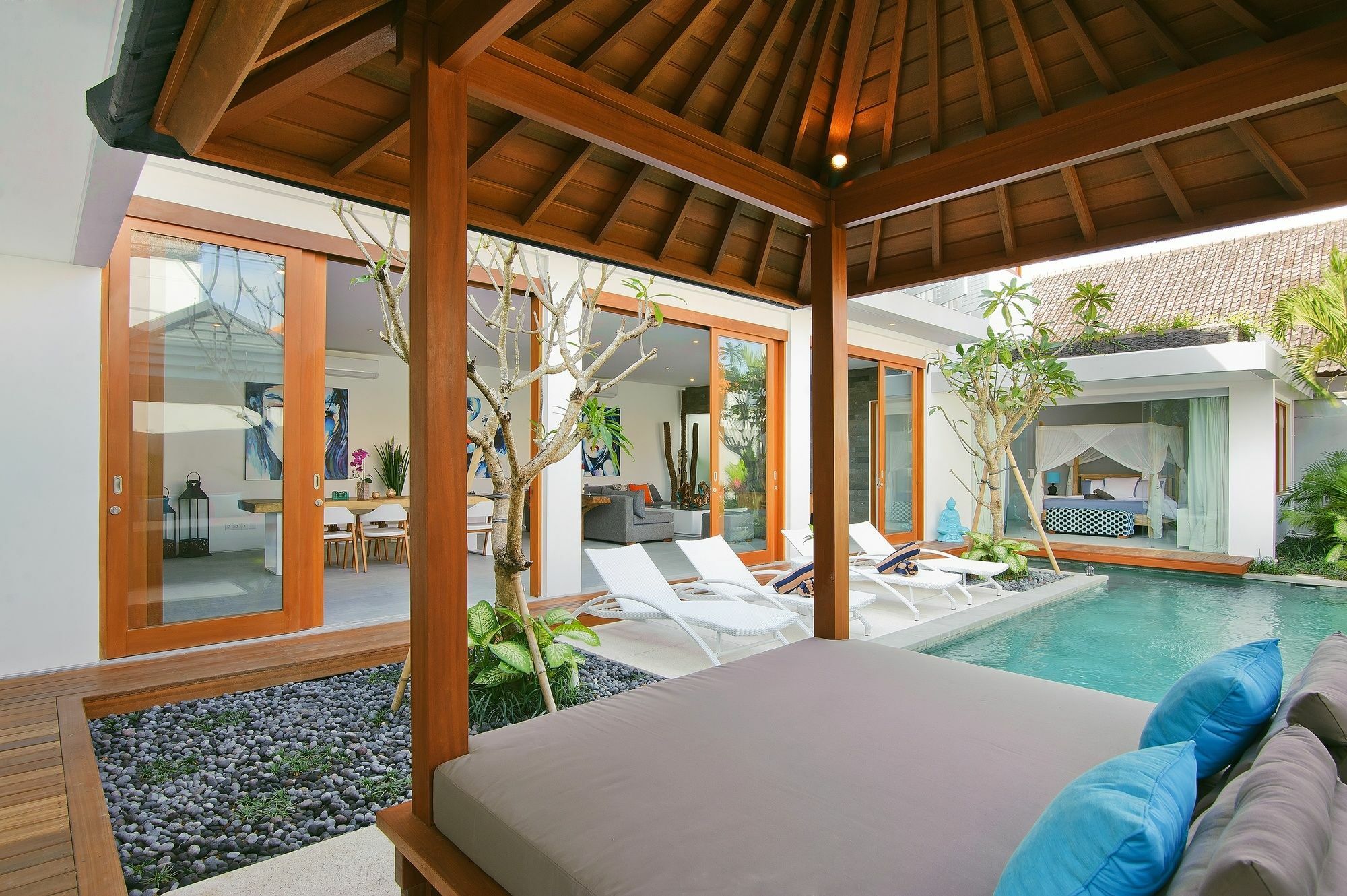 Villa Como Close To Finns Beach Club Kuta Lombok Exteriör bild